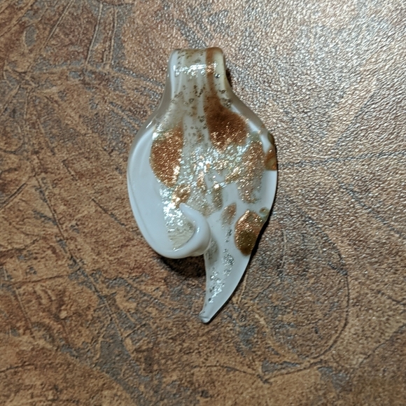 Pendant - Picture 2 of 3